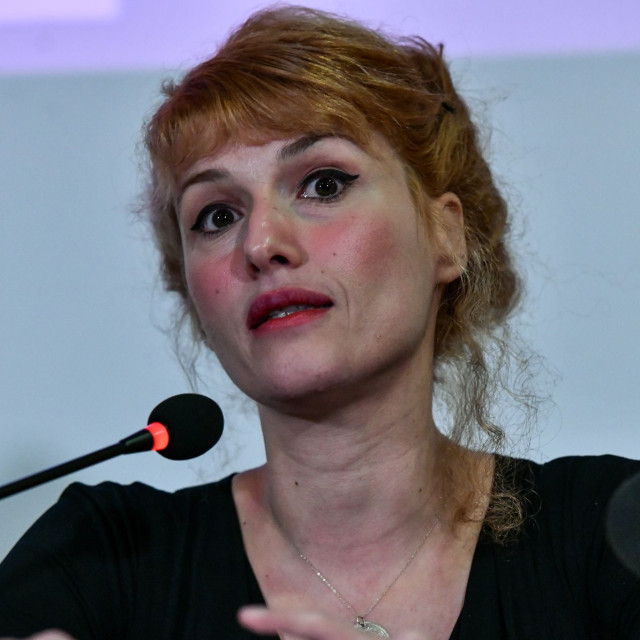 Υπεύθυνη δημοσίων σχέσεων του Ινστιτούτου Τσίπρα η Θεώνη Κουφονικολάκου