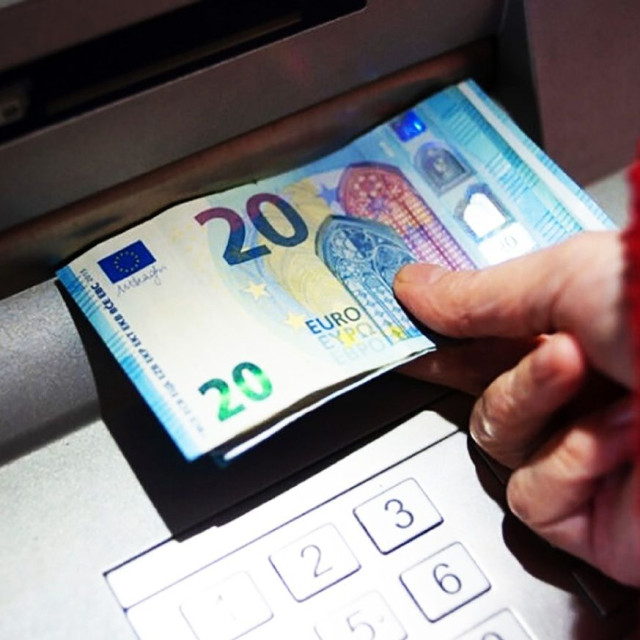 Μεγάλη Εβδομάδα με πληρωμές - Ποιοι θα δουν χρήματα στους λογαριασμούς τους