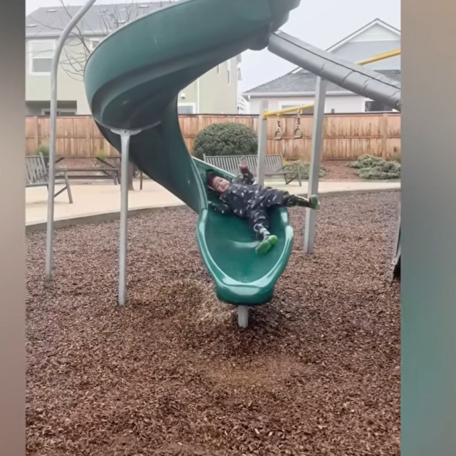 Γέλιο μέχρι δακρύων: Τα πιο αστεία ευτράπελα της τελευταίας εβδομάδας - Δείτε βίντεο