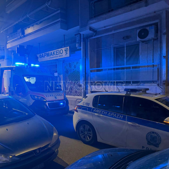 Πατήσια: Άνδρας έπεσε από μπαλκόνι τρίτου ορόφου - Μεταφέρεται στο νοσοκομείο