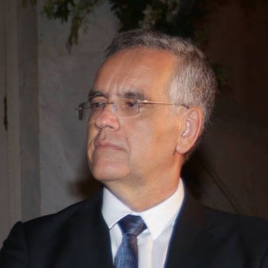 Ένωση Εισαγγελέων Ελλάδος για την επίθεση στο σπίτι του Ντογιάκου: Καταδικάζουμε κάθε μορφή βίας