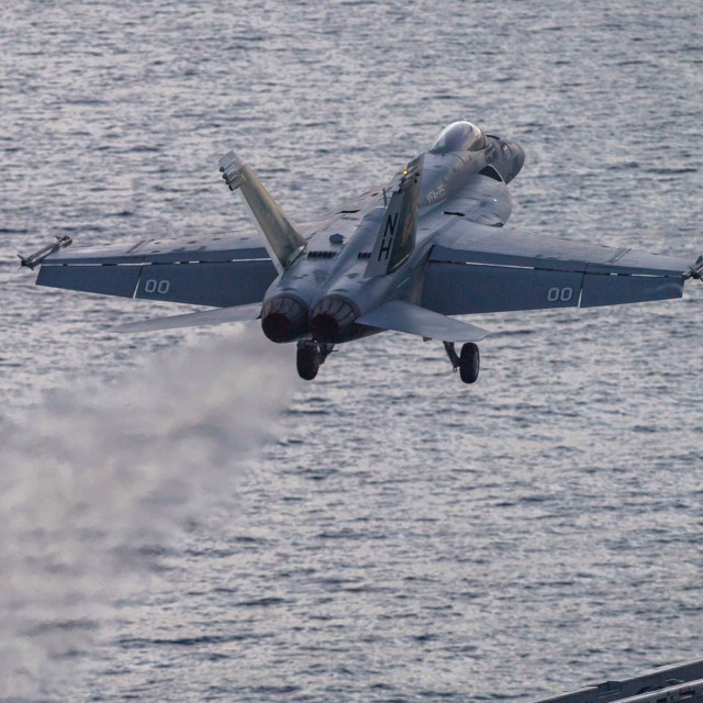 ΗΠΑ: «Να κρυφτείς, να εξασφαλίσεις νερό…» - Τι κάνουν οι πιλότοι που πέφτουν σε εχθρικό έδαφος