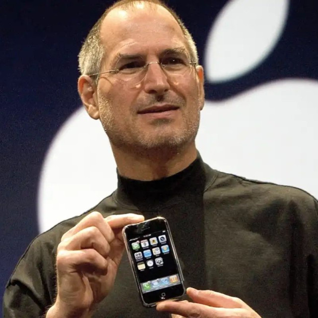 Apple: Μισός αιώνας καινοτομίας - Οι επιτυχίες, τα λάθη και το μέλλον ενός τεχνολογικού κολοσσού