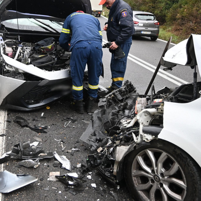 Έκκληση γιατρού για τη ζώνη: «Οδηγός και συνοδηγός δεν έπαθαν τίποτα, 18χρονος έμεινε παραπληγικός»