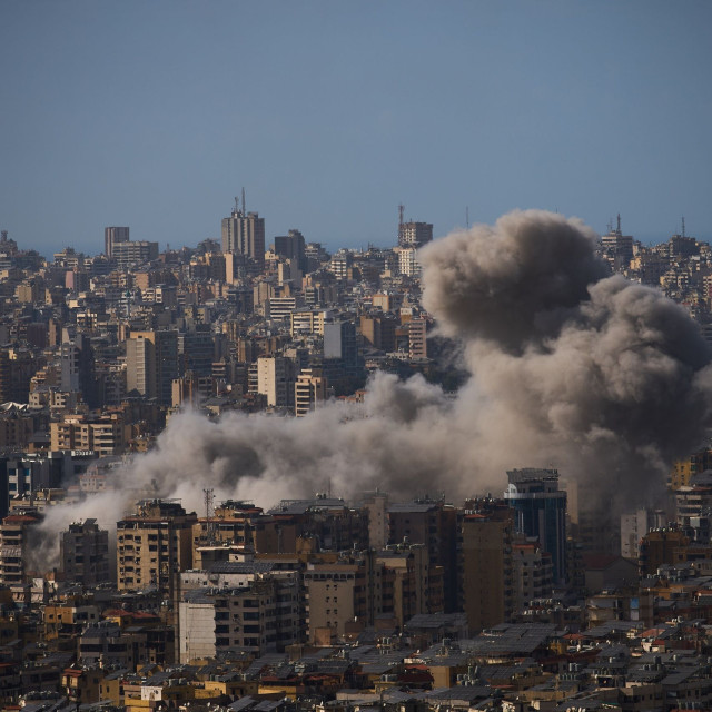 Ιράν: Οι ειρηνευτικές συνομιλίες θα ήταν «παράλογες» μετά τις ισραηλινές επιθέσεις