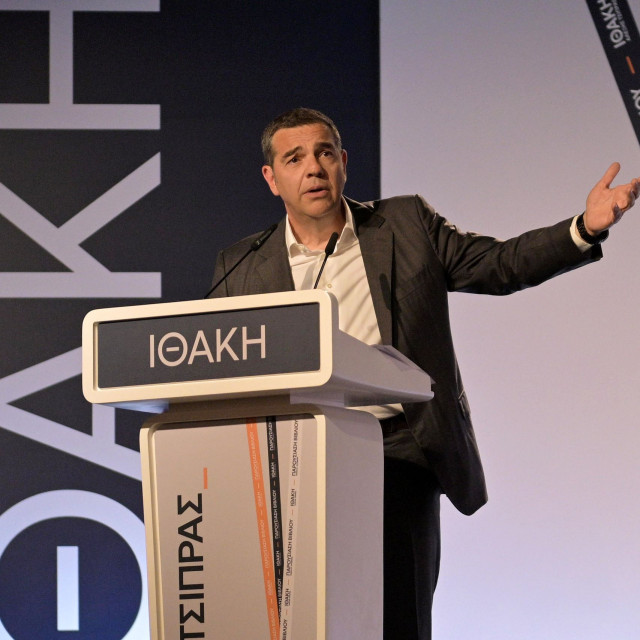 Τσίπρας: Σκληρή επίθεση σε Μητσοτάκη για «αλλαγή γνώμης» στο ασυμβίβαστο υπουργού και βουλευτή