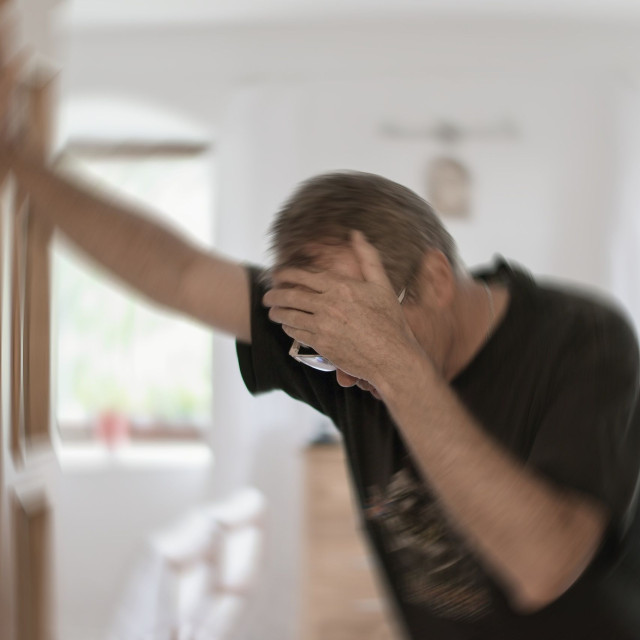 Μίνι εγκεφαλικό: Τα προειδοποιητικά σημάδια που οι περισσότεροι υποτιμούν - Τι να κάνετε άμεσα