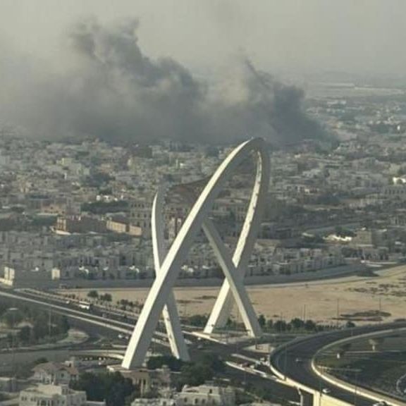 Εκρήξεις ακούστηκαν στο Κατάρ, στο Μπαχρέιν και τα Ηνωμένα Αραβικά Εμιράτα
