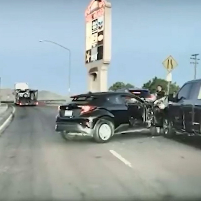 Καλιφόρνια: Πράκτορες της ICE πυροβόλησαν άνδρα που επιχείρησε να τους παρασύρει με το όχημά του