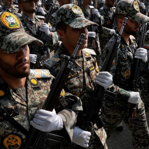 Ανάλυση New Yorker: Πώς θα ξεδιπλωνόταν μια χερσαία εισβολή στο Ιράν - Το παράδειγμα του Ιράκ