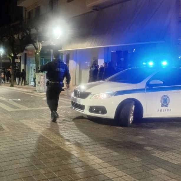 Μαρούσι: Μαχαίρωσαν 17χρονο για να του κλέψουν την αλυσίδα του