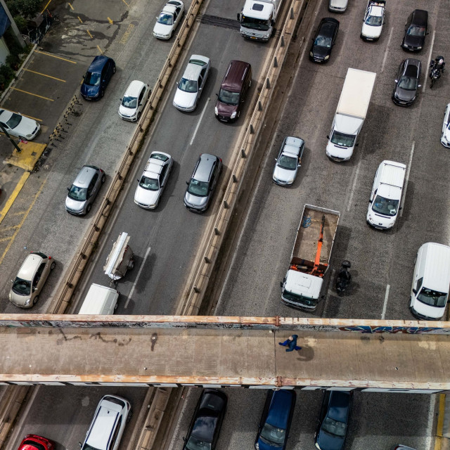 Τι πρέπει να ελέγξουμε στο αυτοκίνητό μας πριν από ένα ταξίδι
