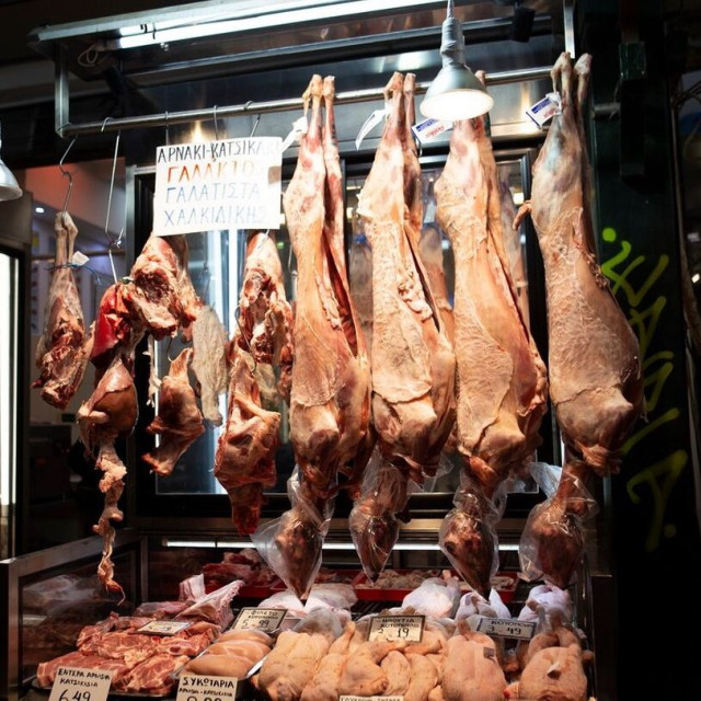 Παράνομες ελληνοποιήσεις σε αρνιά και κατσίκια - Μπαράζ ελέγχων στην αγορά