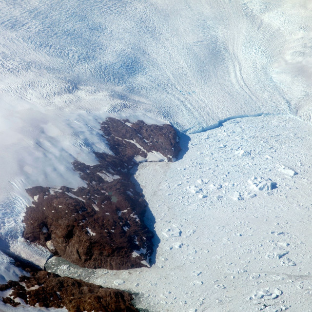 Το νησί που δεν υπάρχει στον χάρτη - Το «καμουφλάζ» πάγου το έκανε αόρατο