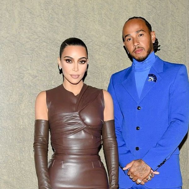 Κιμ Καρντάσιαν: Έκανε 11.000 μίλια σε 24 ώρες για τον... έρωτα