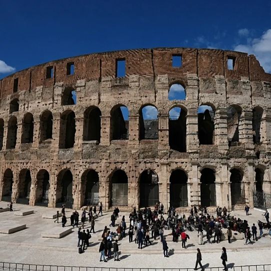 «Λίφτινγκ» στο Κολοσσαίο: Η αρχαία νότια είσοδος του μνημείου αναβιώνει στην παλιά της αίγλη