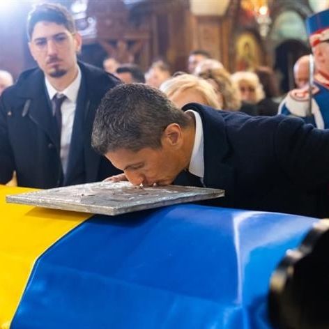 Μιρτσέα Λουτσέσκου: Θρήνος στην κηδεία του θρυλικού Ρουμάνου προπονητή