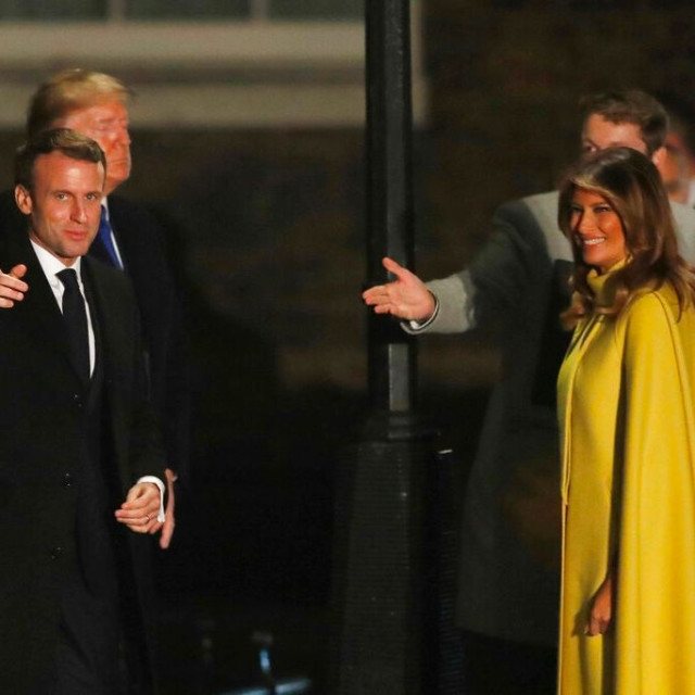 Τα 15 δευτερόλεπτα που έμπλεξαν Μελάνια - Μακρόν στο σκάνδαλο Έπσταϊν