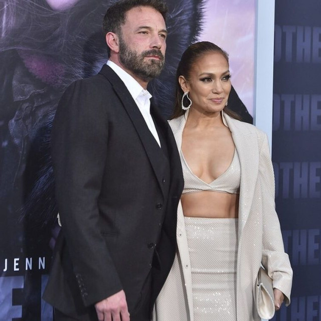 Ο Μπεν Άφλεκ χαρίζει στην Τζένιφερ Λόπεζ το μερίδιό του από την έπαυλή τους αξίας 60 εκατ. δολαρίων