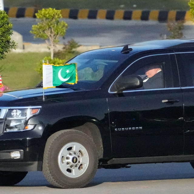 Ο αντιπρόεδρος Βανς επιστρέφει στις ΗΠΑ - χωρίς συμφωνία με το Ιράν