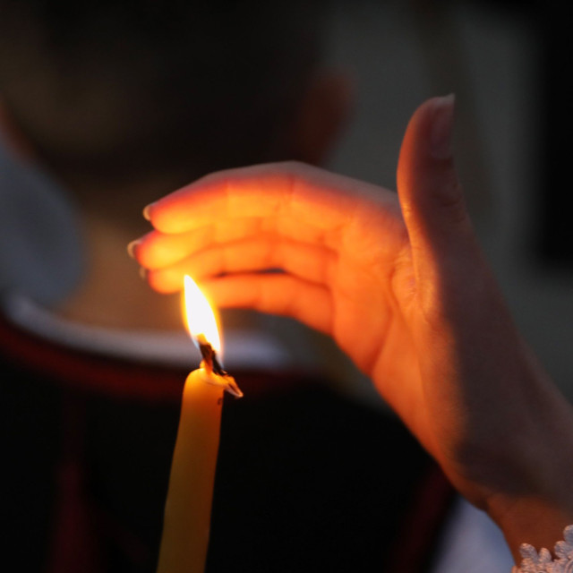 Τα μηνύματα των πολιτικών αρχηγών για το Πάσχα