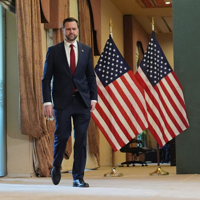 Ανάλυση SkyNews: Ο Βανς πήγε στις συνομιλίες με αφελή υπόθεση - Tο Ιράν δεν υπαναχώρησε