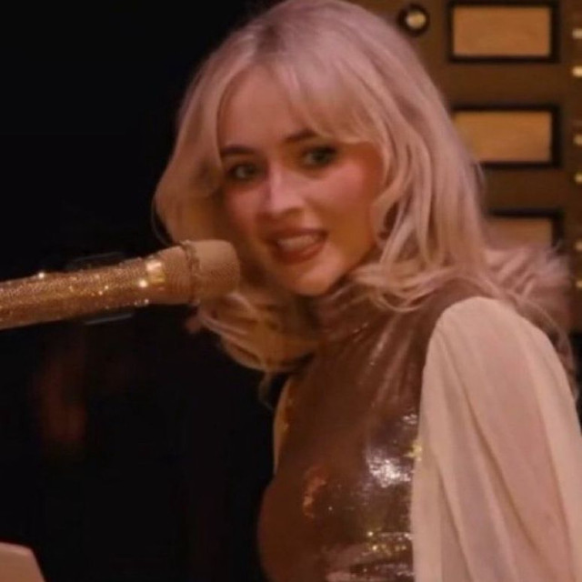 Σαμπρίνα Κάρπεντερ: Το σχόλιο σε φαν που προκάλεσε αντιδράσεις - Η συγγνώμη μετά το viral βίντεο