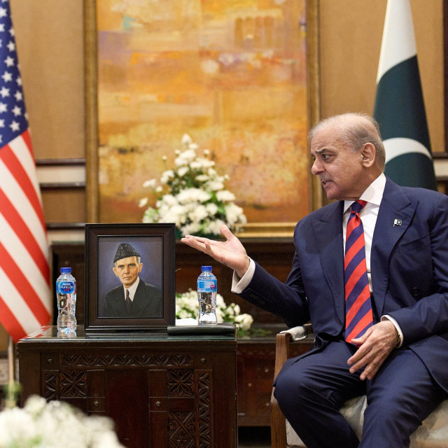 Πακιστάν - Σαρίφ: Καταβάλλονται προσπάθειες για την επίλυση της σύγκρουσης ΗΠΑ-Ιράν