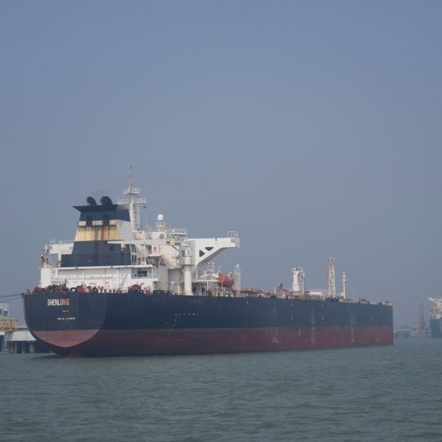 Ξεκίνησε ο αποκλεισμός των λιμανιών του Ιράν από τις ΗΠΑ