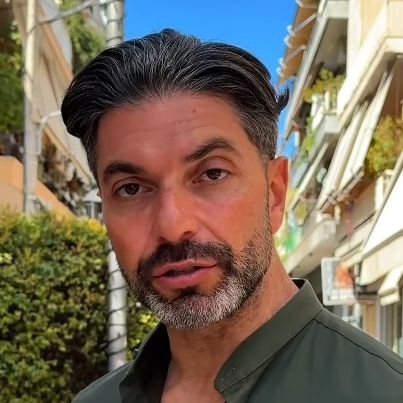 Σπύρος Μαρτίκας: Του έκλεψαν το κινητό μέσα στο φαρμακείο - «Θα σε βρω, θα πληρώσεις!»