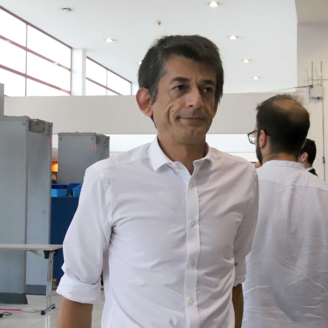 Καρανίκας για Λαζαρίδη: Άχρηστη και ανίκανη αντιπολίτευση