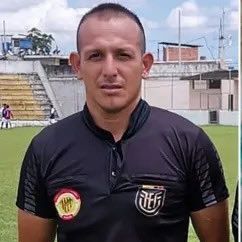 Δολοφονήθηκε διαιτητής στη μέση του ποδοσφαιρικού αγώνα στον Ισημερινό