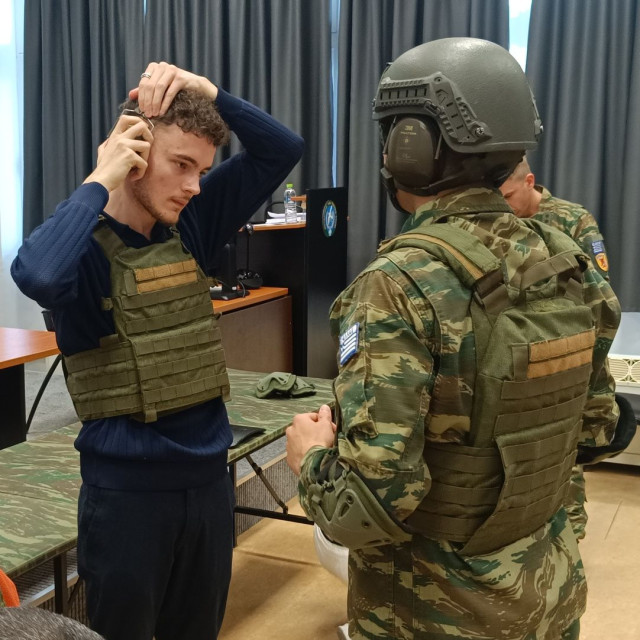 Τέλος στην «εμπειρική» δημοσιογραφία πολέμου: Η ανάγκη για επαγγελματική εκπαίδευση