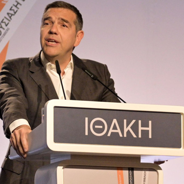 Οι επόμενοι «σταθμοί» Τσίπρα: Έτοιμο το κόμμα, από μέρα σε μέρα το ιδεολογικό μανιφέστο