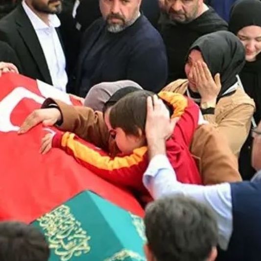 Τουρκία: Θρήνος στις κηδείες των θυμάτων του μακελειού σε σχολείο