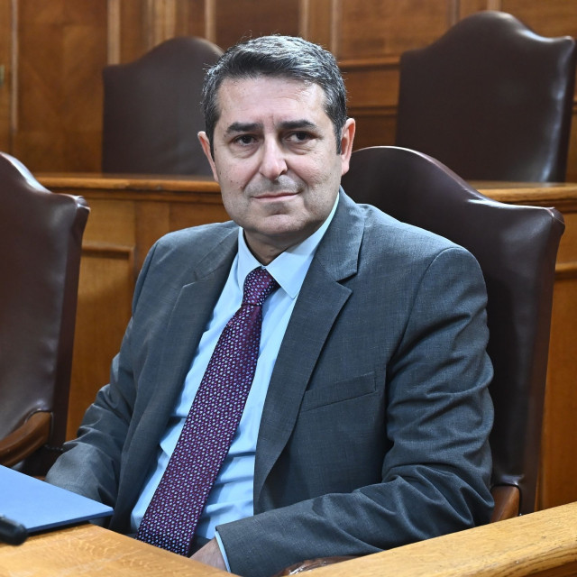 Μυλωνάκης: Πλήθος υπουργών και κυβερνητικών στελεχών και σήμερα στον «Ευαγγελισμό»