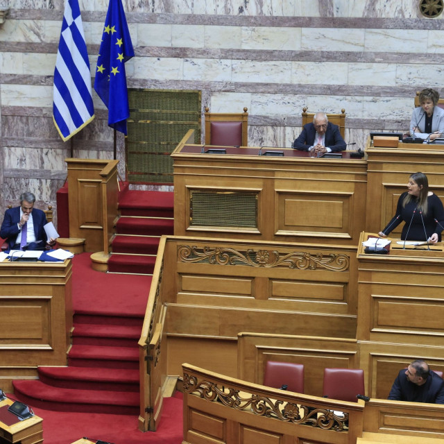 Μητσοτάκης κατά Κωνσταντοπούλου: Ήσασταν η μόνη αρχηγός που υιοθέτησε την αθλιότητα για την κόρη μου