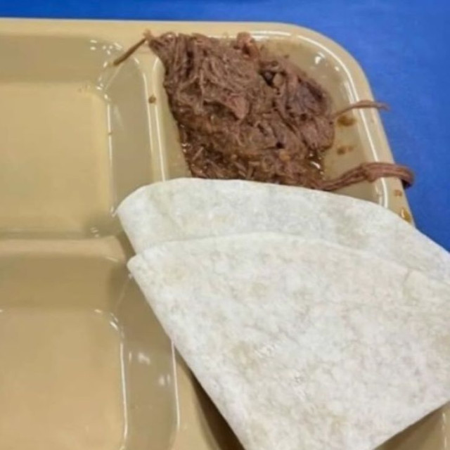 «Τα παιδιά μας πεινάνε», καταγγέλλουν οι οικογένειες των Αμερικανών στρατιωτών στα αεροπλανοφόρα