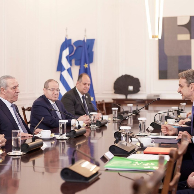 Ικανοποίηση Μητσοτάκη για το άνοιγμα των Στενών του Ορμούζ και την εκεχειρία στον Λίβανο