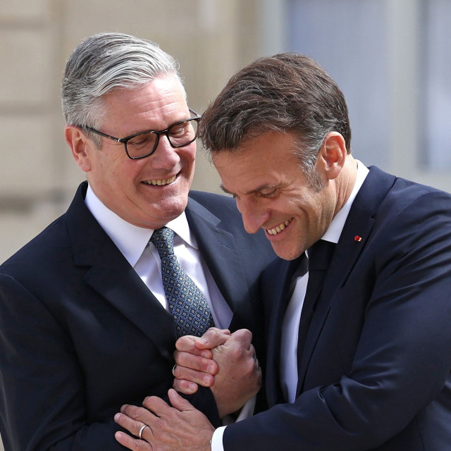 Bloomberg: Στο Παρίσι θα συζητηθεί η συγκρότηση «Συμμαχίας των Προθύμων» για τα Στενά του Ορμούζ