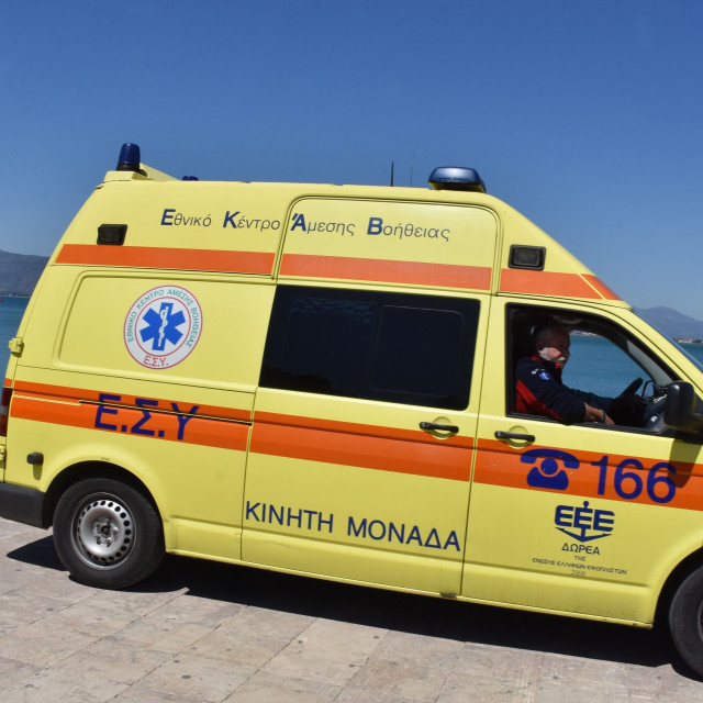 Μυτιλήνη: 16χρονος οδηγούσε μοτοσικλέτα χωρίς δίπλωμα και παρέσυρε 63χρονη