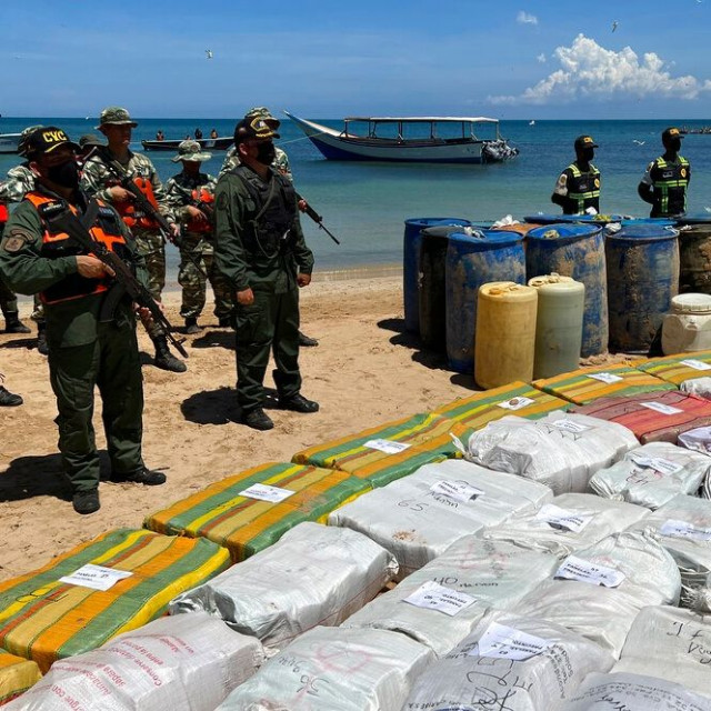 Δομινικανή Δημοκρατία: Κατασχέθηκαν 1,6 τόνοι κοκαΐνης στα ανοιχτά των ακτών