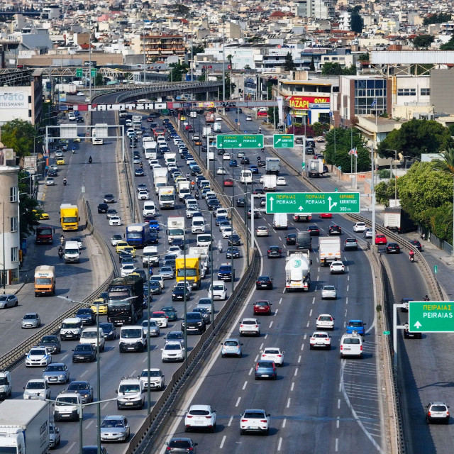 Κυκλοφοριακό: Drones και γερανοί επιστρατεύονται για να «ανασάνει» η Αθήνα από το μποτιλιάρισμα