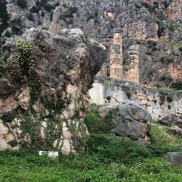 Κυριάκος και Κόστα μαζί στους Δελφούς, με τροπολογία η απελευθέρωση των γαλάζιων βουλευτών