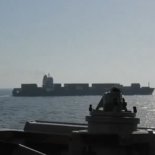 Βίντεο με την επέμβαση του αμερικανικού ναυτικού σε πλοίο στην Αραβική Θάλασσα