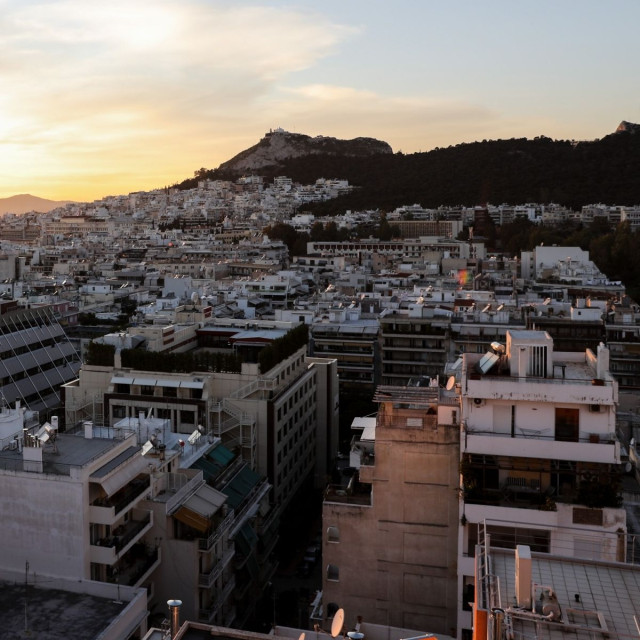 Διαμέρισμα ή μονοκατοικία; Νέα έρευνα στην ΕΕ, πού μένουν οι Έλληνες