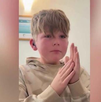 Βίντεο: 11χρονος ακούει για πρώτη φορά, χάρη σε κοχλιακό εμφύτευμα - Η συγκινητική αντίδρασή του