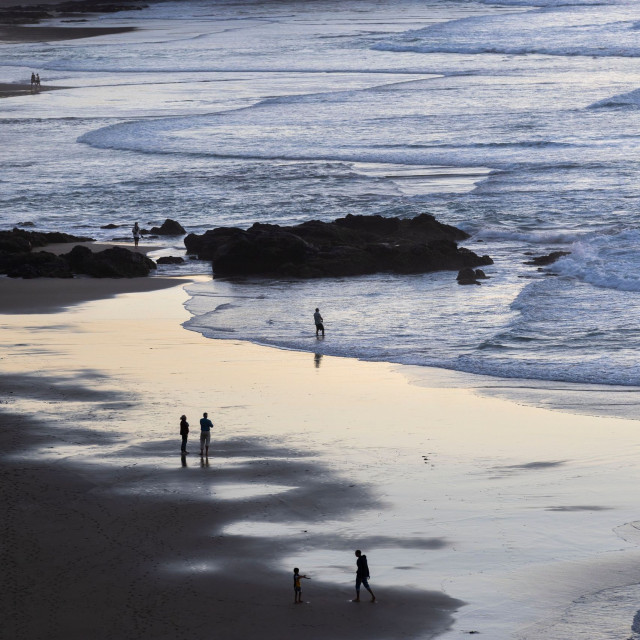 Τρόμος για διάσημη TikToker: Δέχθηκε σεξουαλική επίθεση σε ισπανική παραλία - Τη βρήκαν να κλαίει