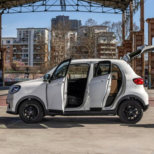 Το Leapmotor T03 δίνει λύση στις πόλεις και ως micro van