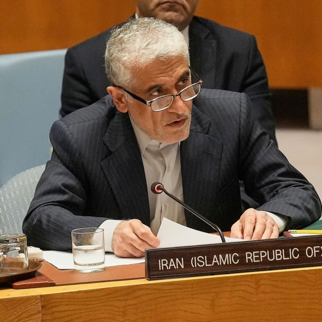 Ιράν στον ΟΗΕ: «Πειρατεία» η επίθεση των ΗΠΑ σε πλοίο στη Θάλασσα του Ομάν